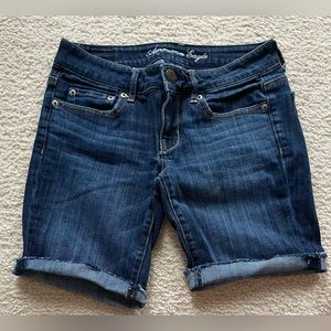 American eagle outfitters, size 4, Bermuda short length
